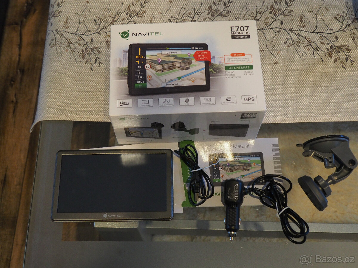 Navigace - Navitel E707 Magnetic
