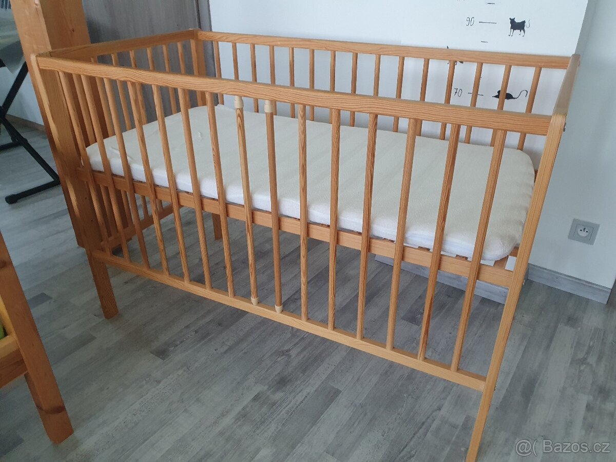 Postylka vc. kokosove matrace - top stav