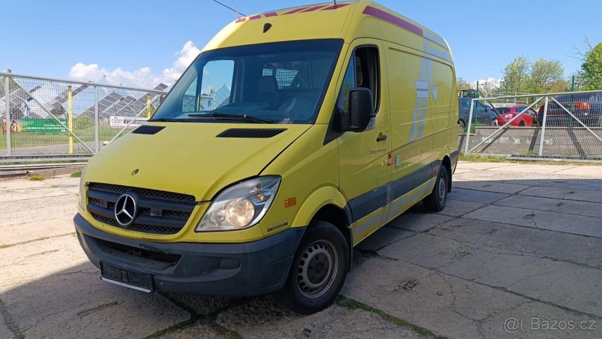 Mercedes Benz Sprinter 318CDI 906 3.0L V6 manual rv. 2008