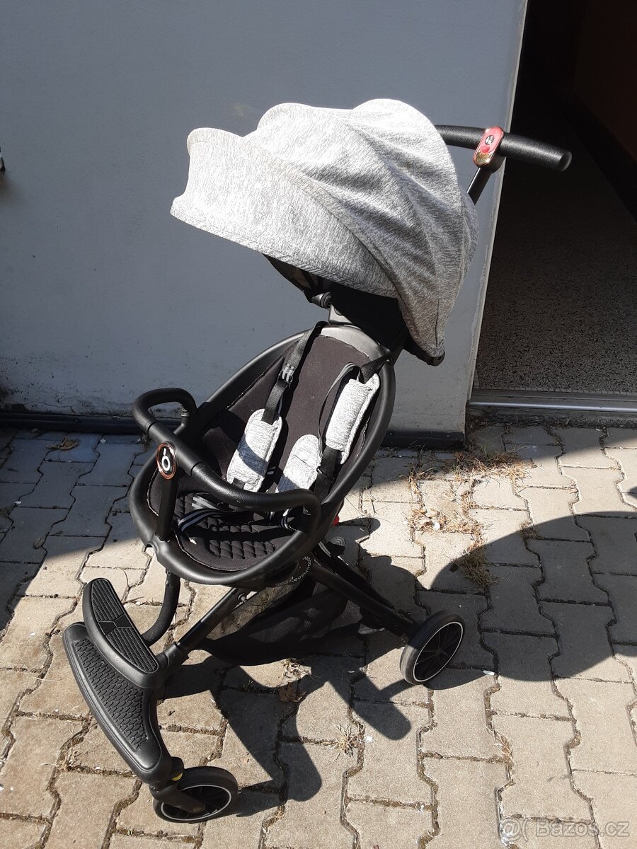 Sportovni kočárek pro miminka