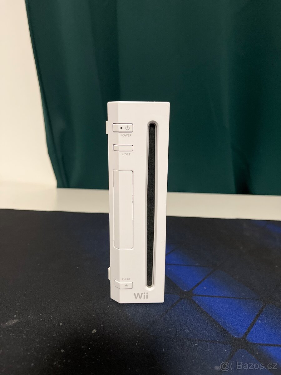 Nintendo Wii + hry + výdava