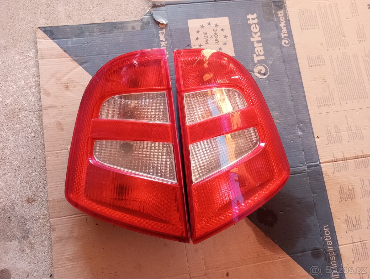 Zadní světla Fabia 1 jako nové
