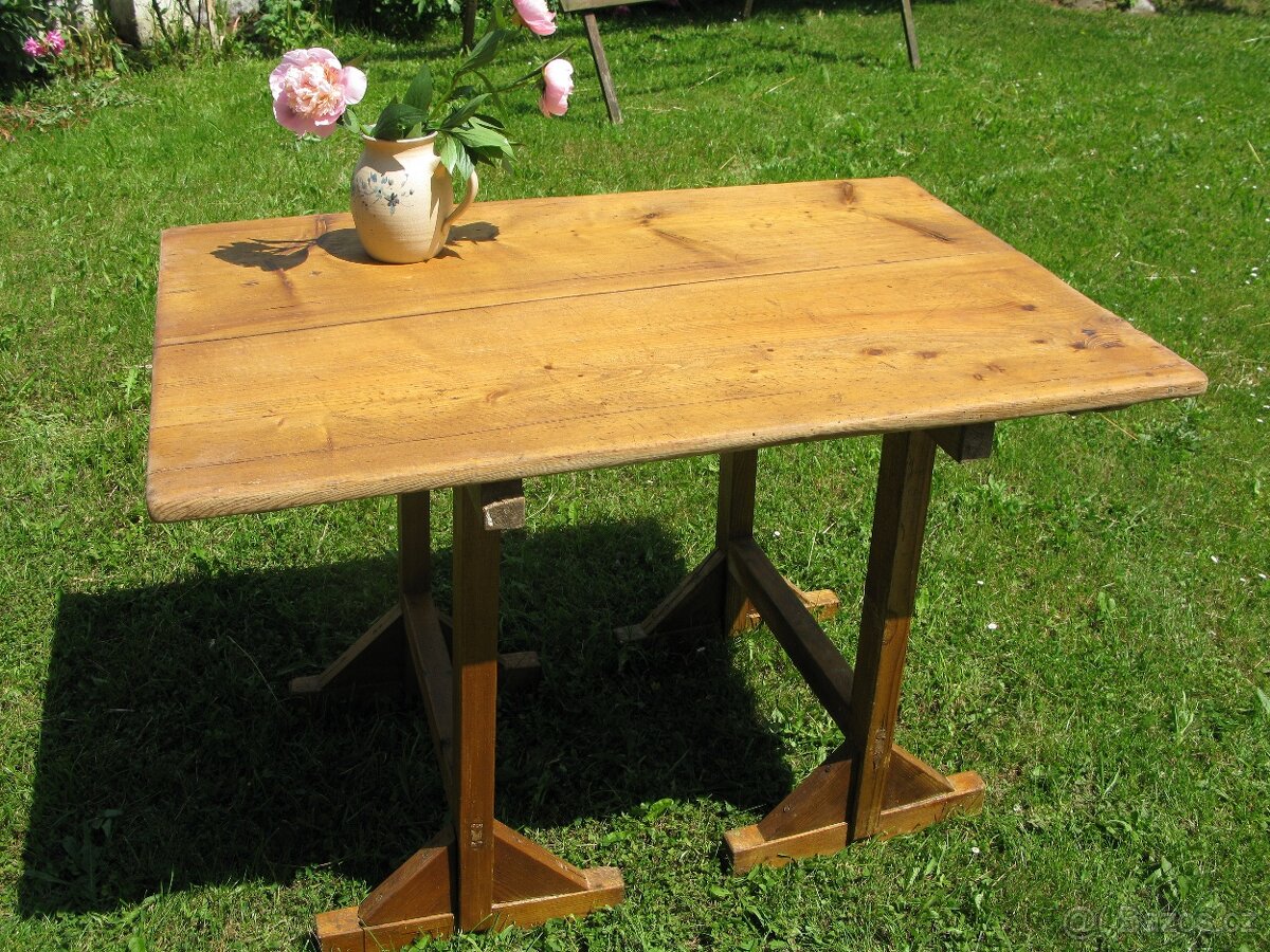 deska k jídelnímu stolu