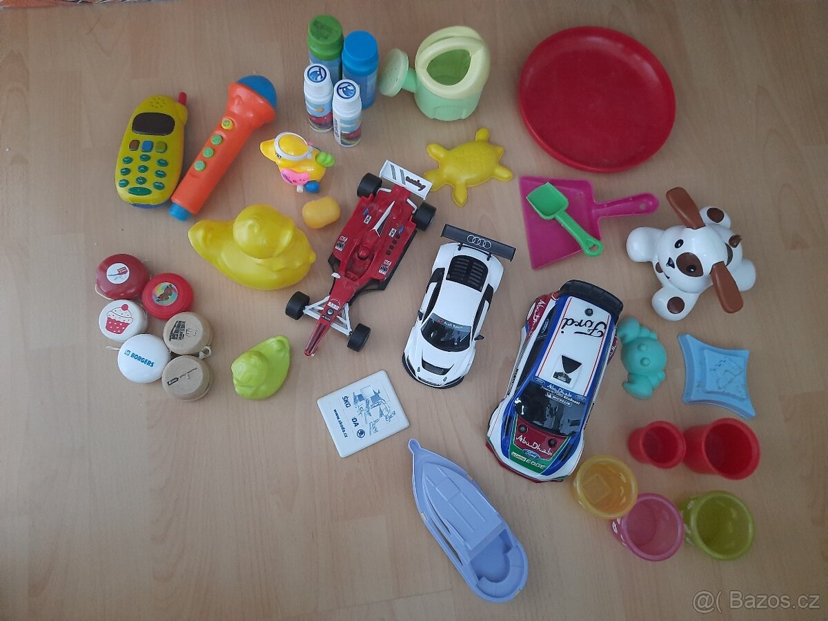 Mix hraček pro nenáročné- balíkovna jen 50 Kč