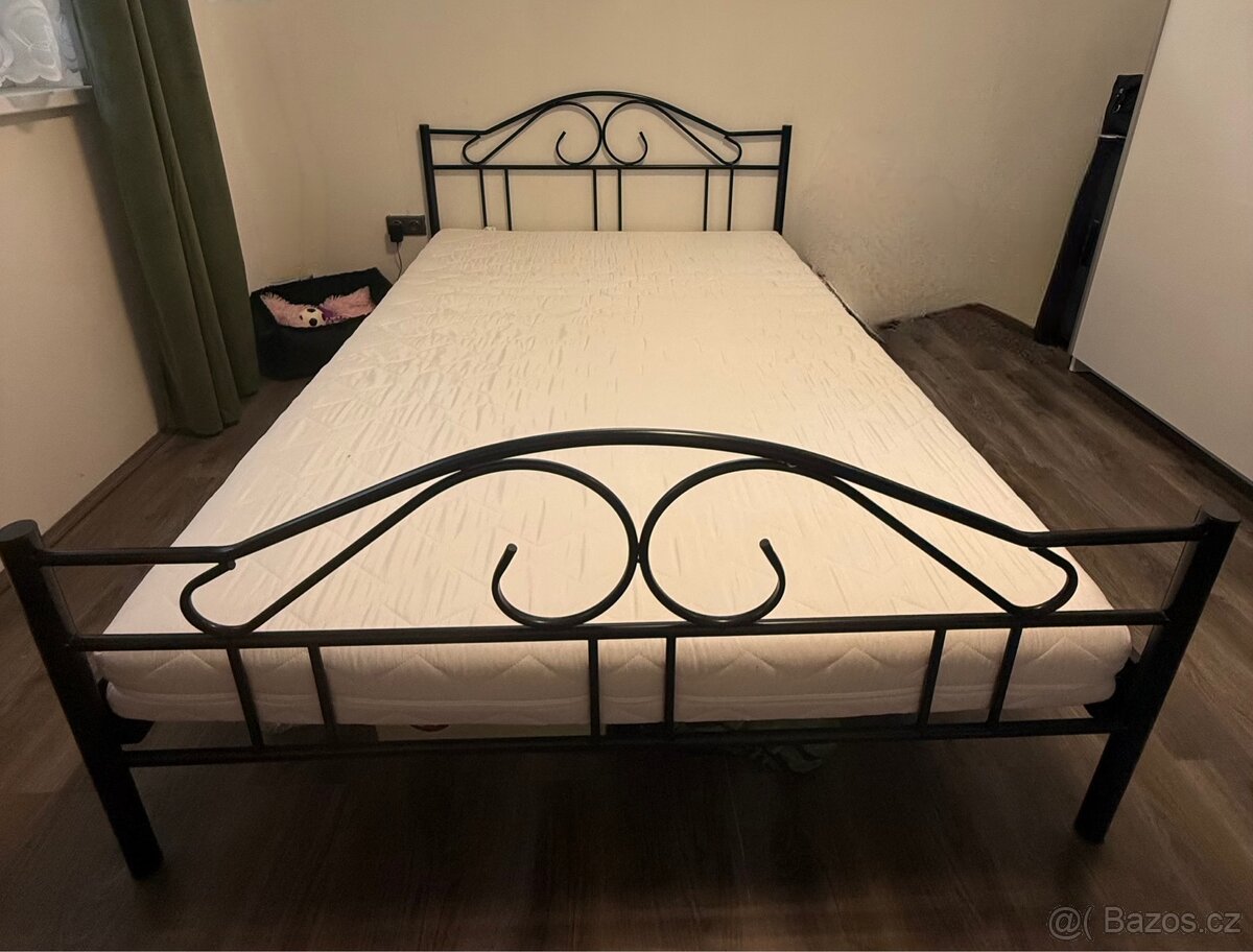 Kovová postel 140x200 vč. Matrace-nová
