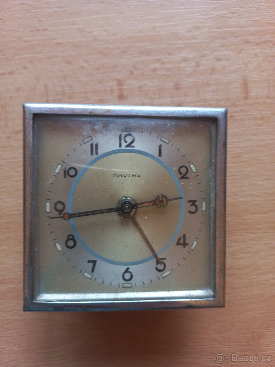 Starožitný mechanický budík zn. Maude