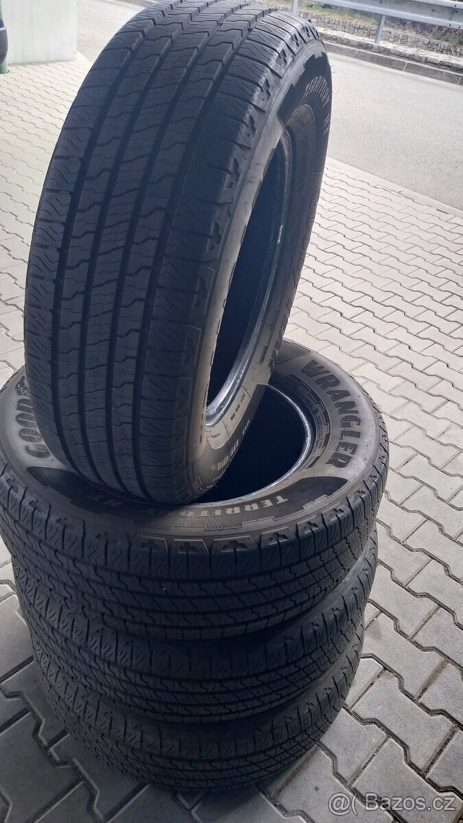 Prodám 4 x pneu  Goodyear 255/65 R18 Ford Ranger, VW Amarok