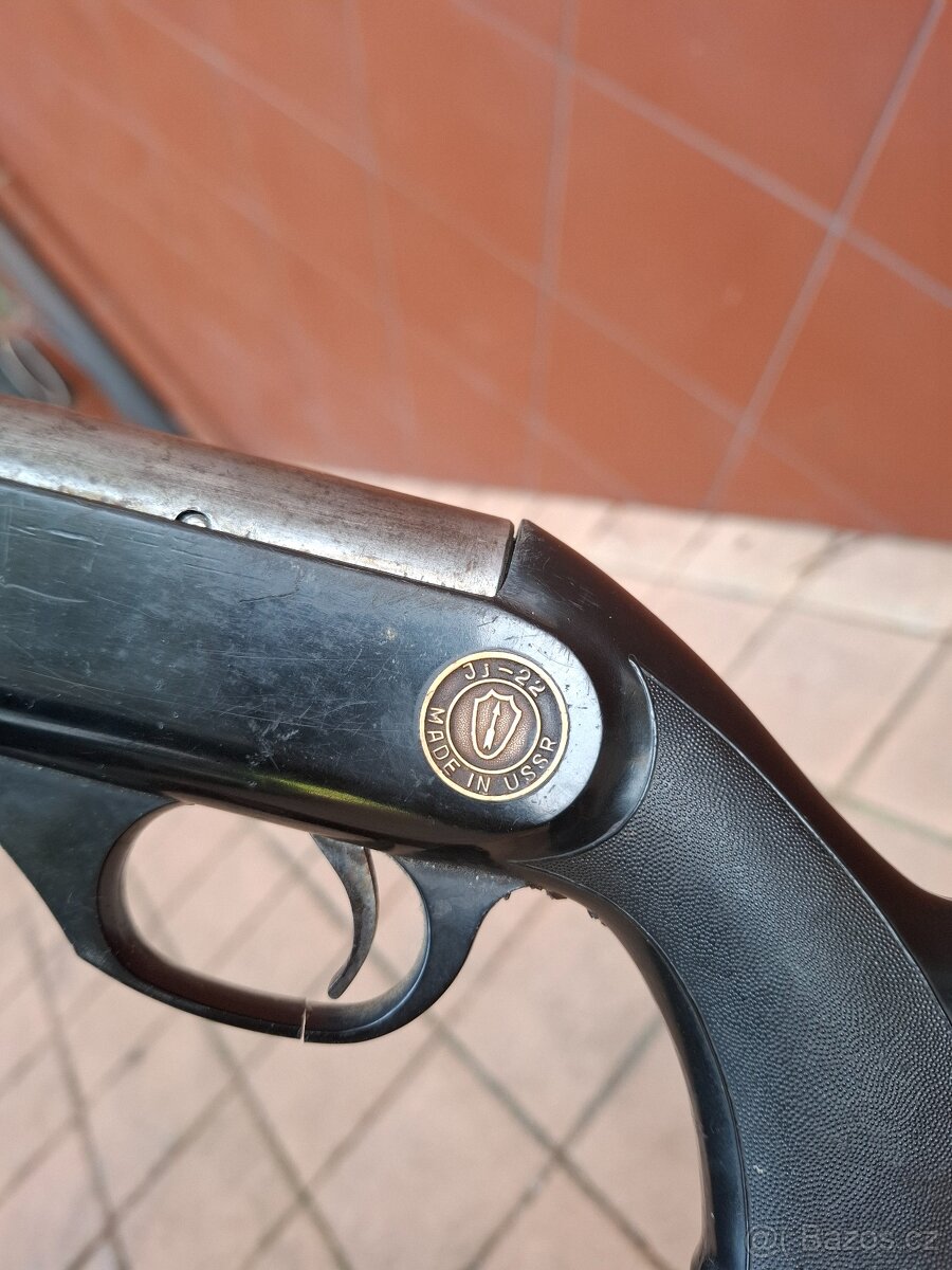 Vzduchovka Iž 22