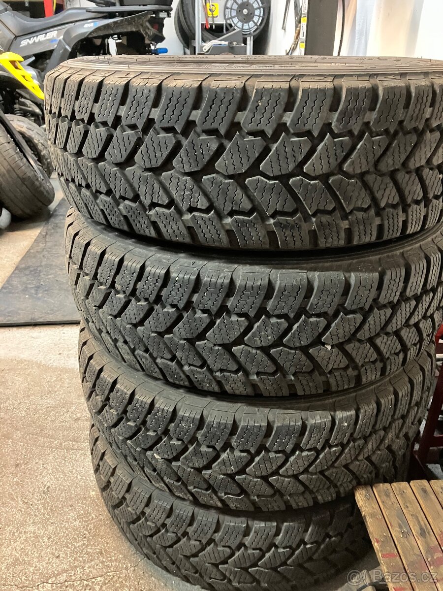 Zimní pneu 205/65/16 C