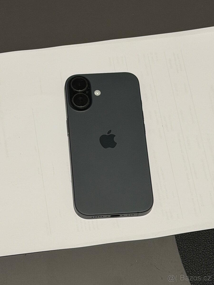 iPhone 17, 256 GB – jako nový, 100% baterie, záruka iStyle