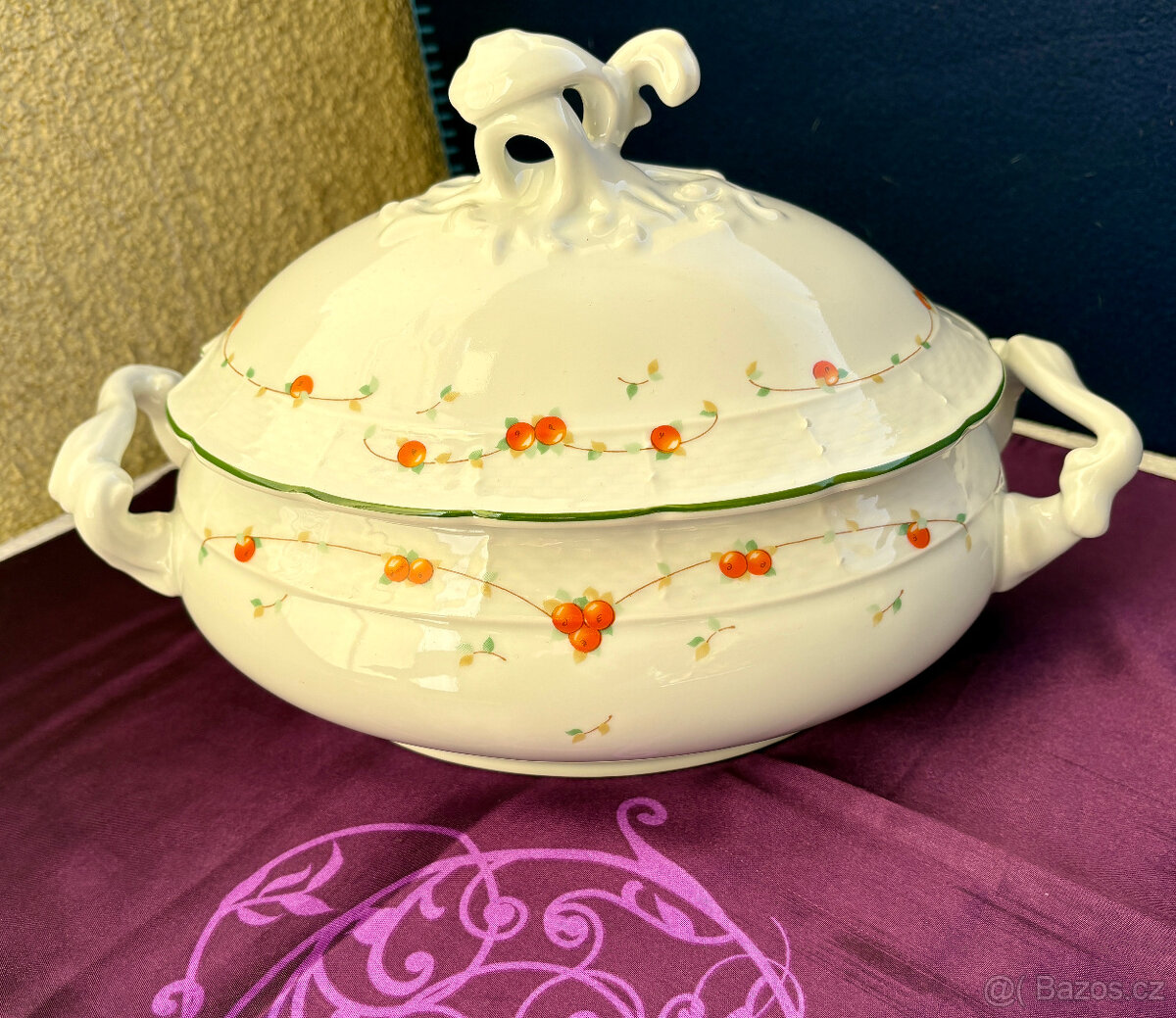 Porcelánová polévková mísa zn. Thun