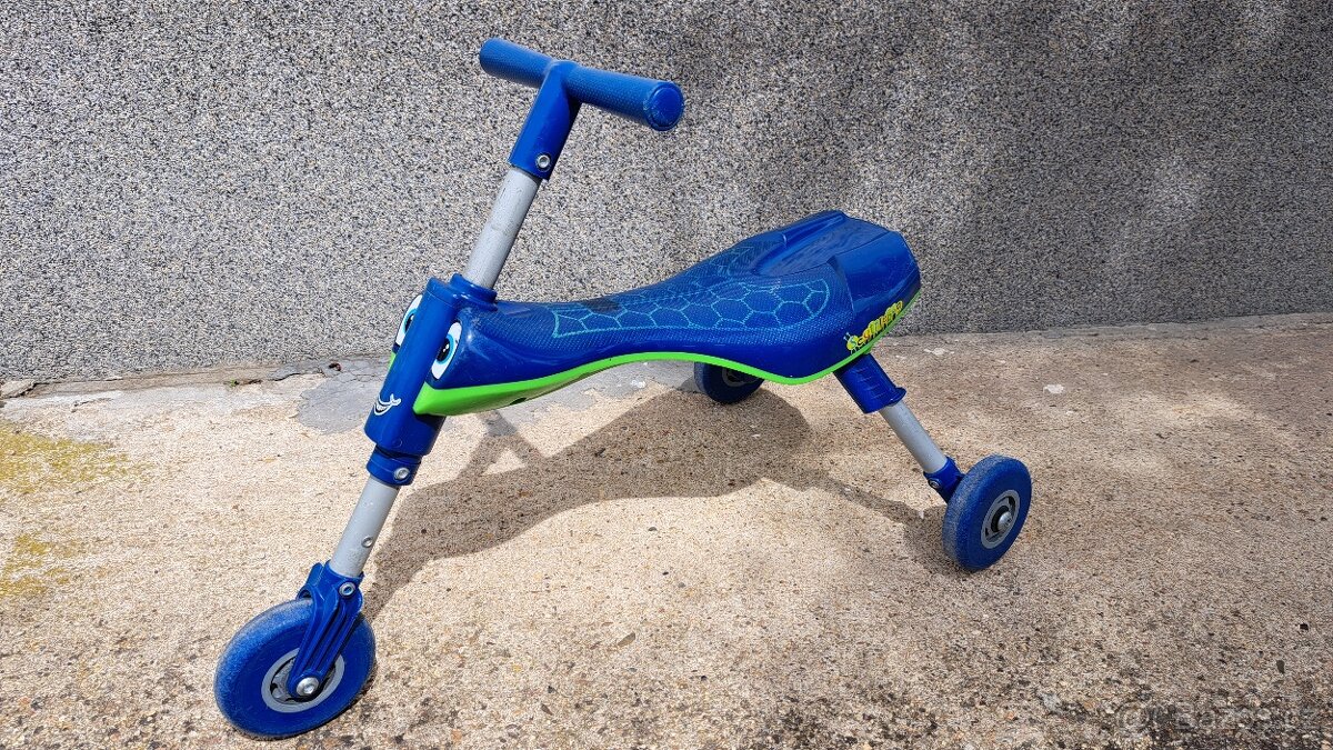 Dětské skládací odrážedlo