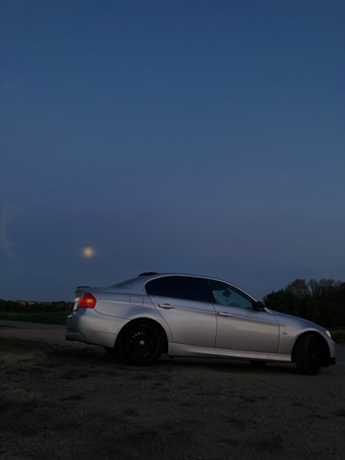 2005 BMW E90 325i