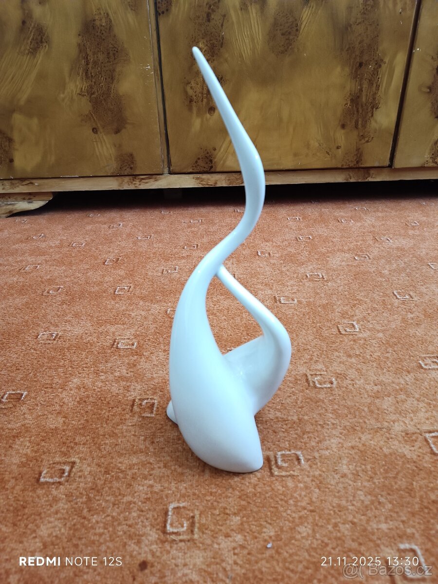 Porcelánová Soška volavky ježek royal dux brusel