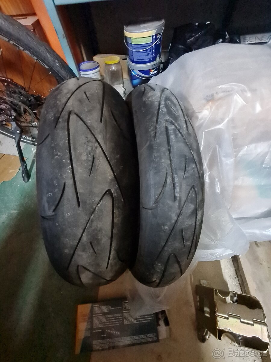 Pneumatiky Honda hornet