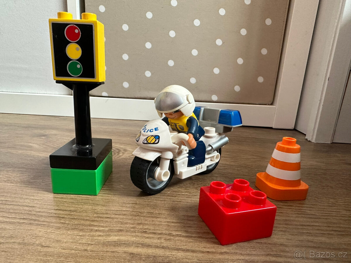 LEGO Duplo 5679 Policejní motorka