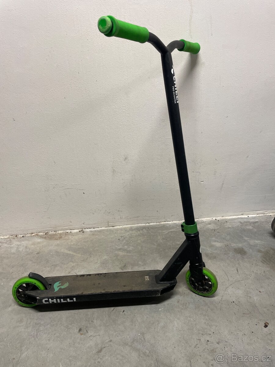 Prodám koloběžku Chilli Base