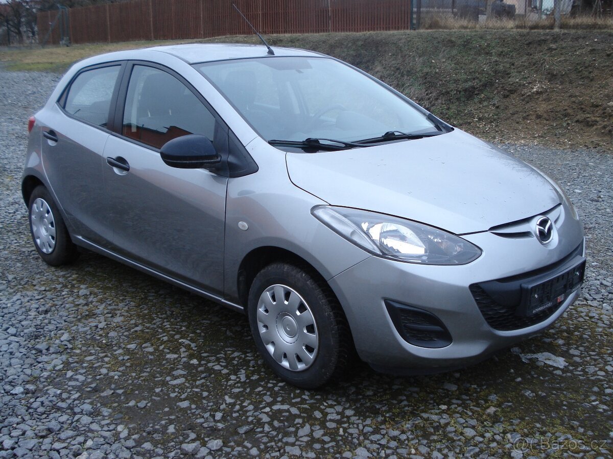 Mazda 2 1.3i CE