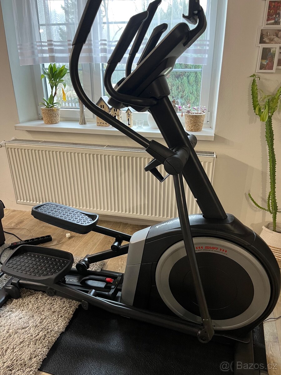 Eliptický trenažer