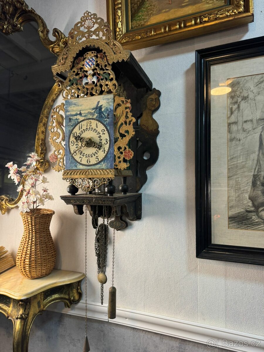 Fríské nástěnné hodiny (141059)