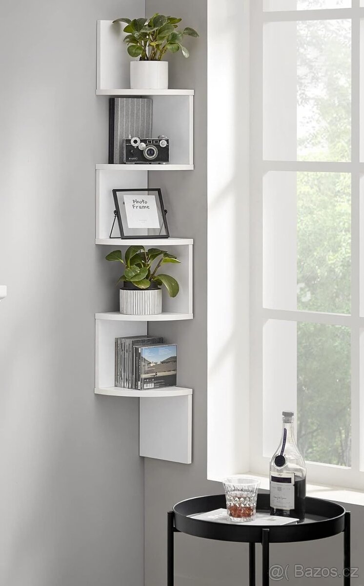 NOVÁ ROHOVÁ POLICE