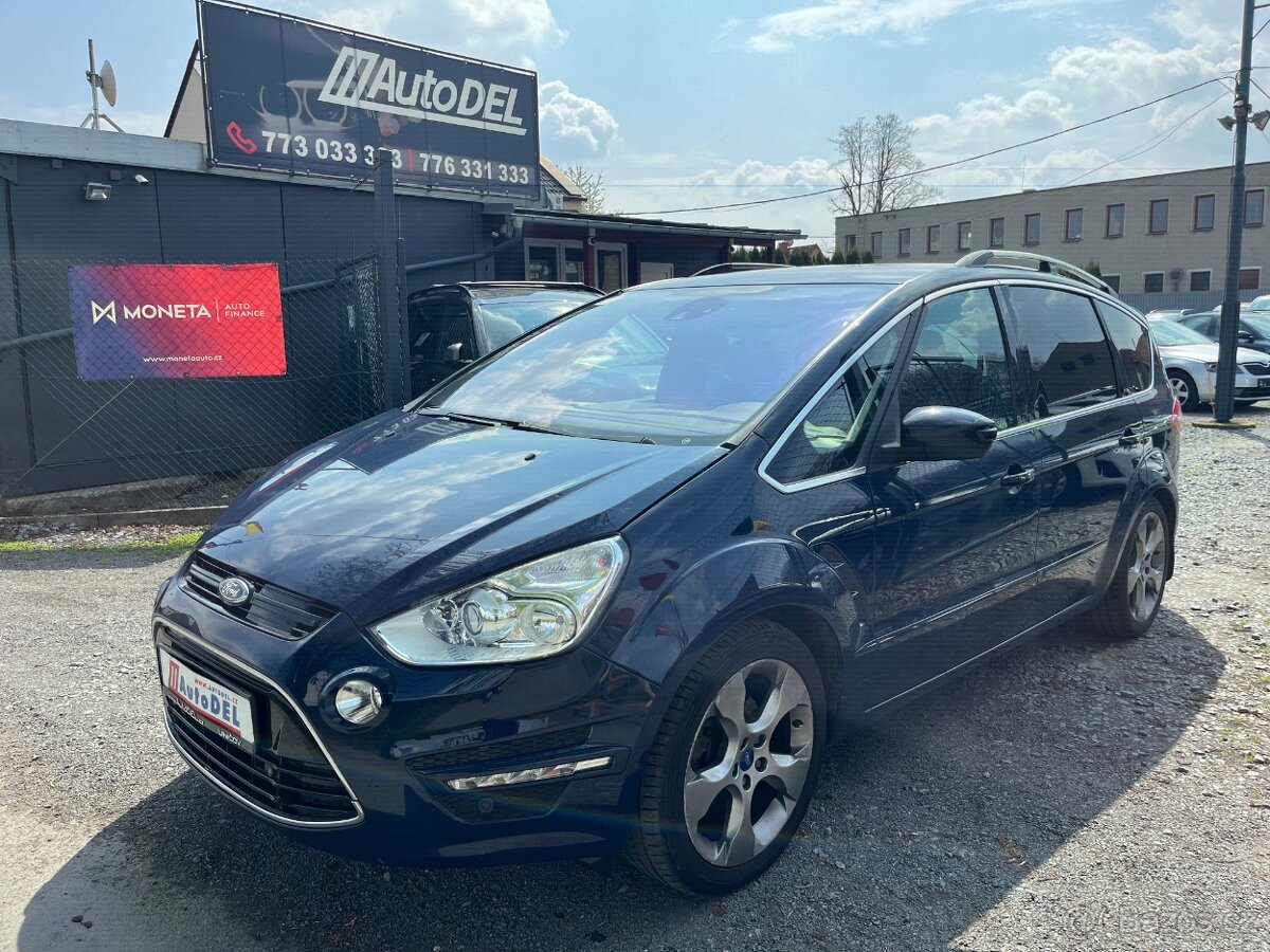 Ford S-MAX 2,2 TDCi 147kW ACC, Xenon, Navigace