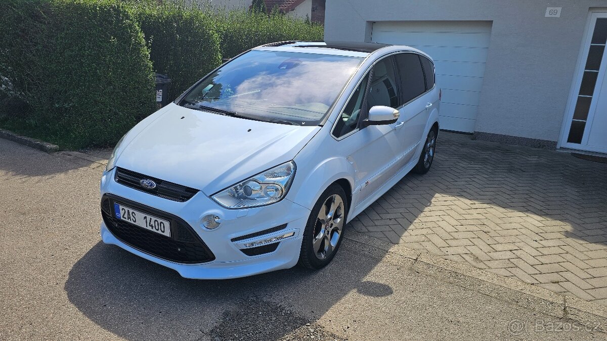 Ford S-Max Titanium S 120kw,aut.,ČR,webasto,7míst,panorama