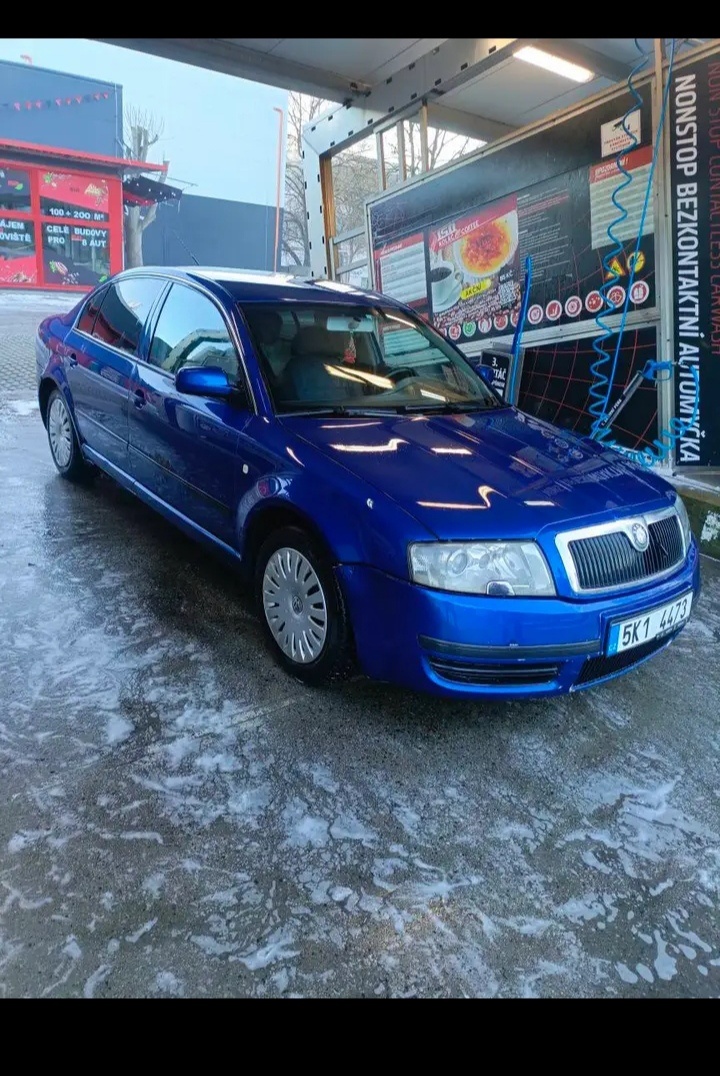 Škoda superb