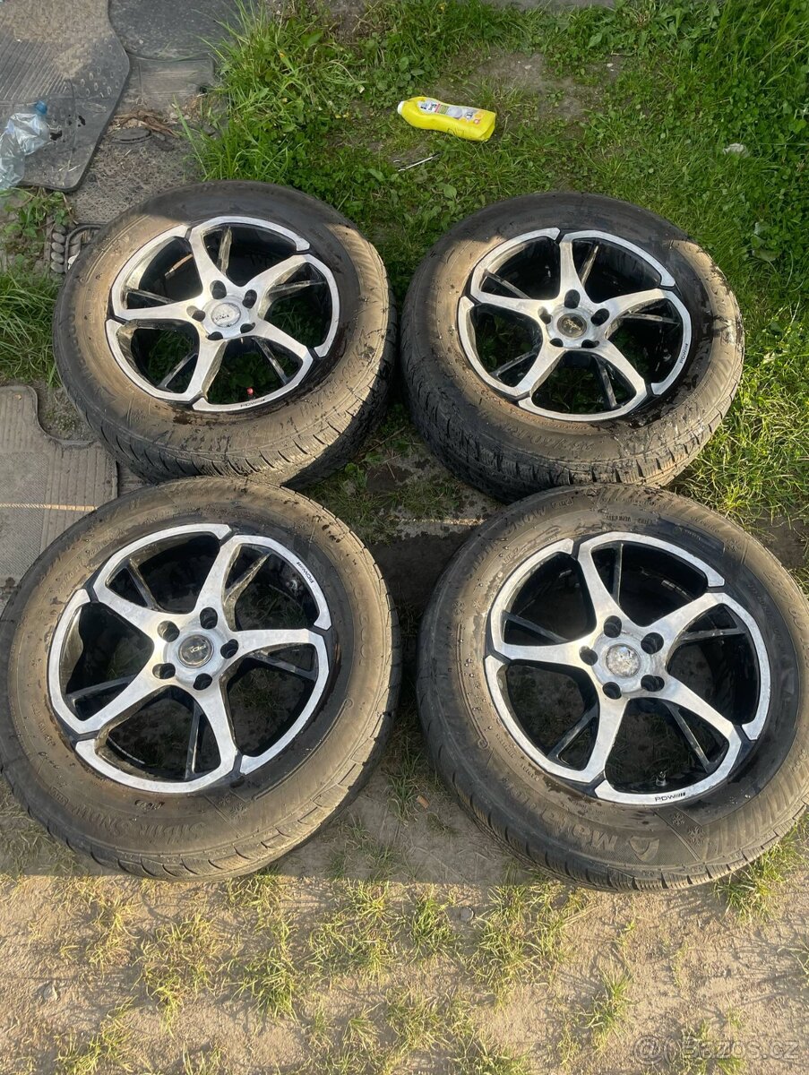 5x114,3 17 235 60 17 lité zimní disky Mazda 3,6.Huyndai Kia