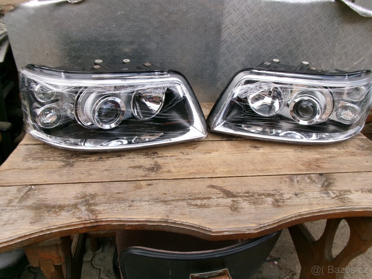 VW T5 - BI-XENON , PROJEKTZWO , přední světla