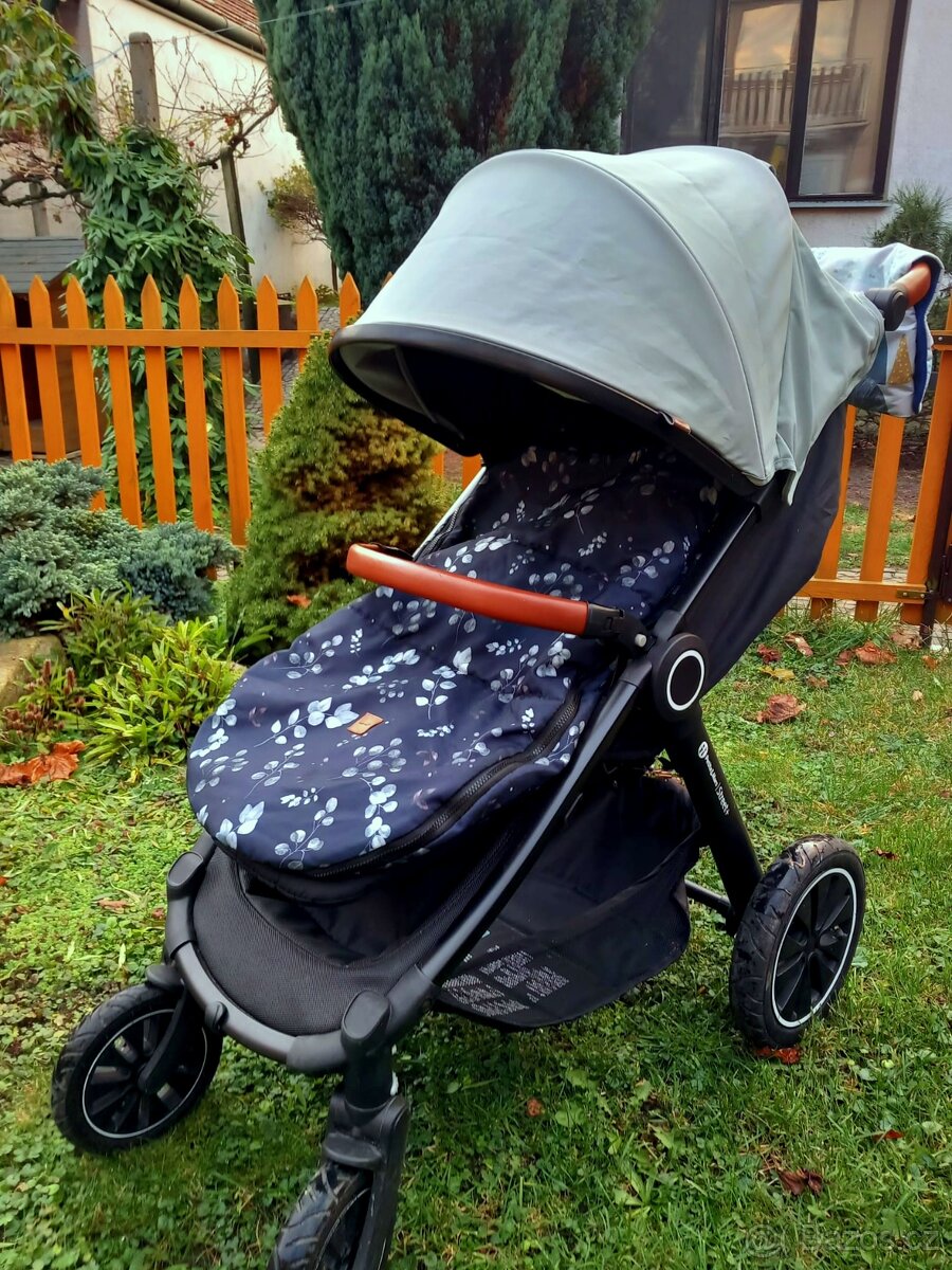 Kočárek Petite&Mars