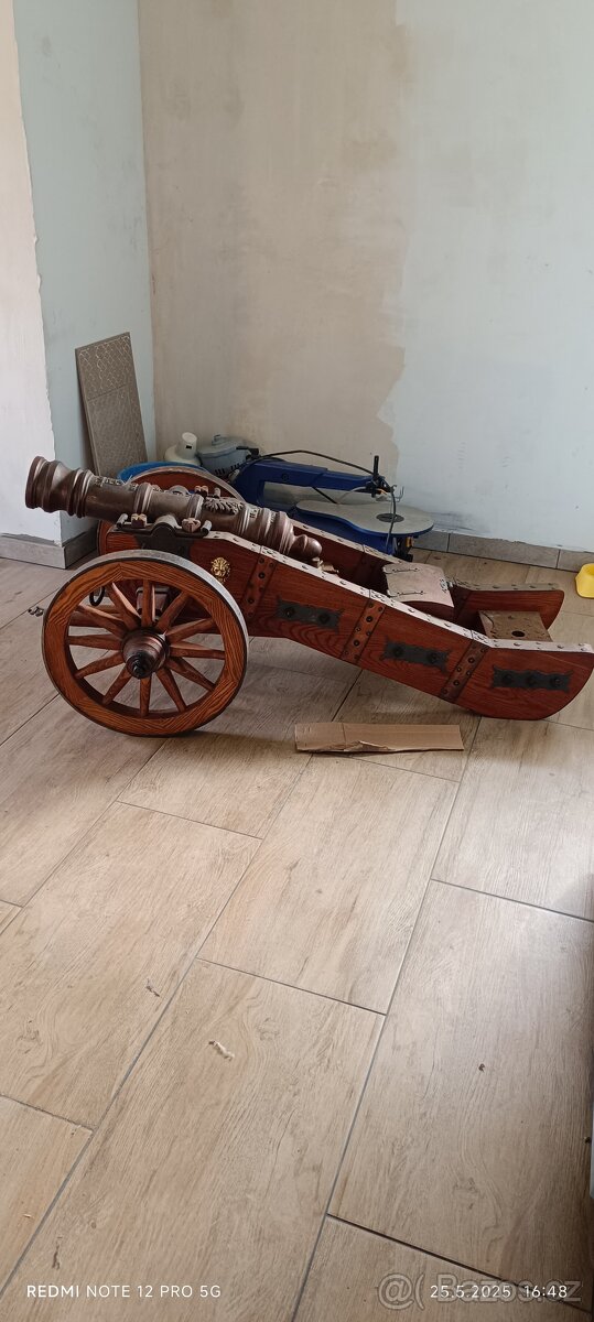 Dělo historické Bron lité