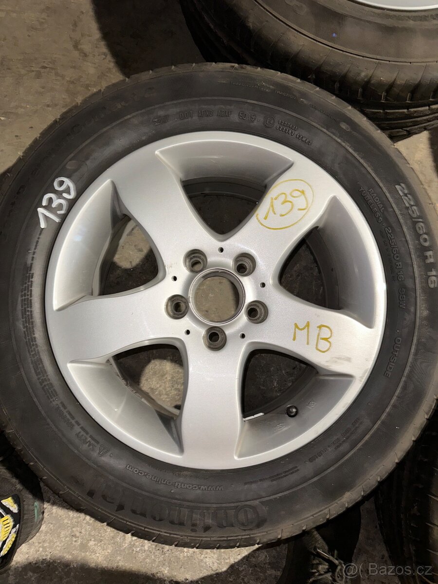 139 letní kola na Mercedes Benz S