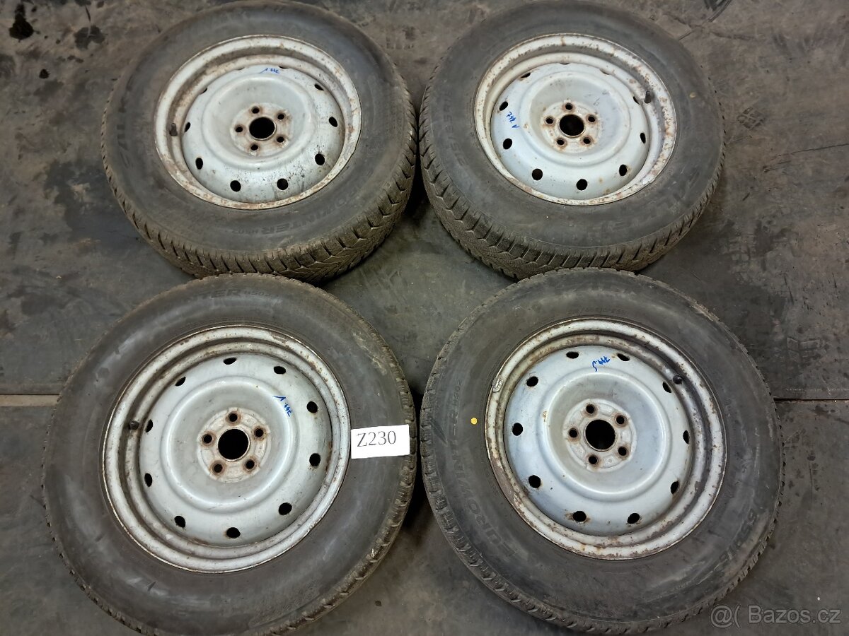 Subaru Ocel. Kola 6,5Jx16 ET48 Zimní 215/65/16 (Z230)