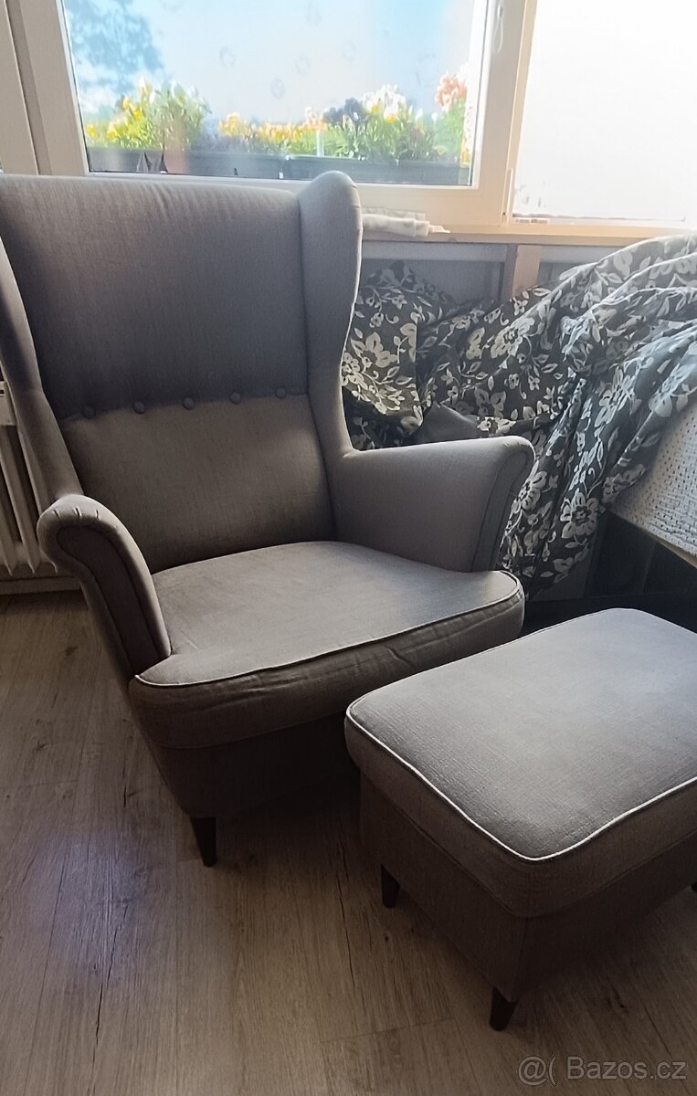 křeslo IKEA ušák Strandmon_jen křeslo s potahem i na podnožk