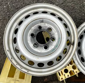 2 x plechové disky R15 Mercedes w903