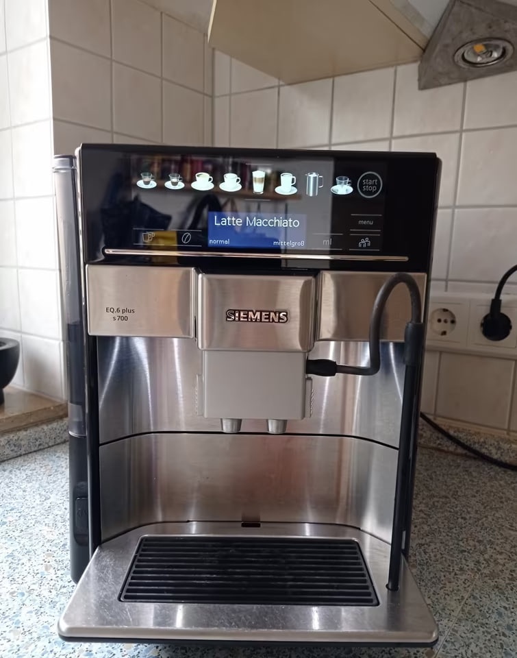 Kávovar Siemens EQ.6 plus S700 Edelstahl TE657503DE