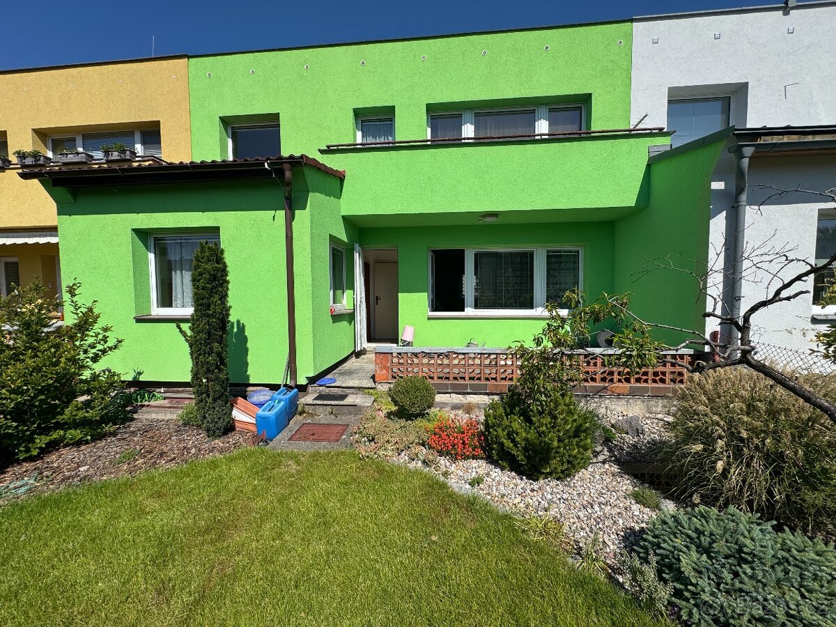 Prodej rodinného domu 186 m2 - Hradec Králové
