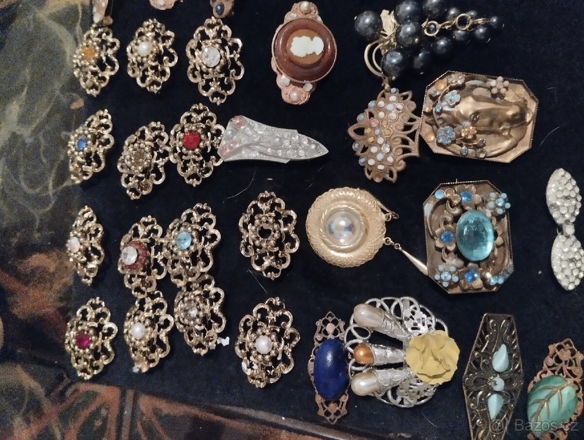 Prodám ,stará Jablonecka bizuterie