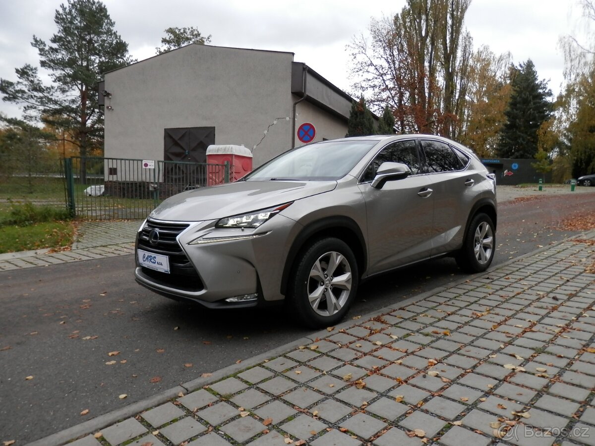 Lexus NX300h 2.5i 4WD, Panorama, DPH