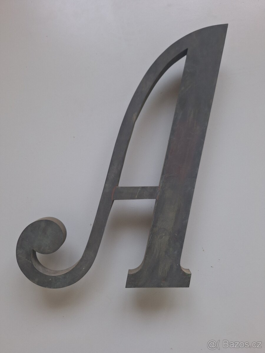 Písmeno A - měděné