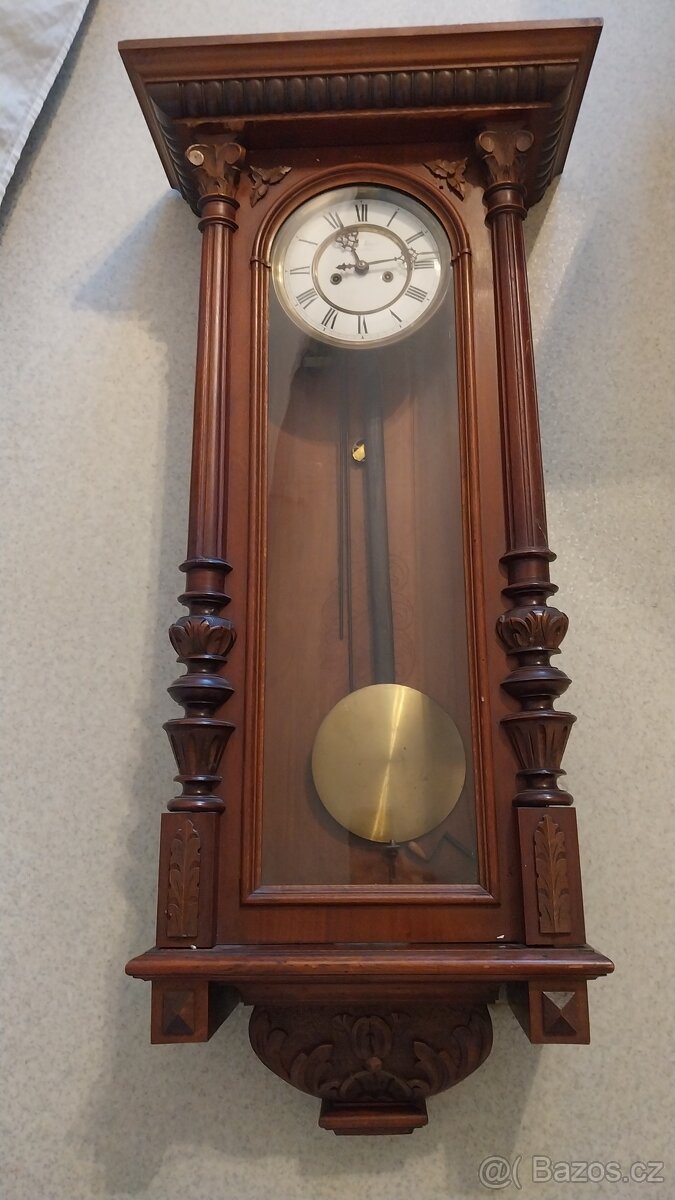 Vídeňské nástěnné hodiny – funkční kyvadlové