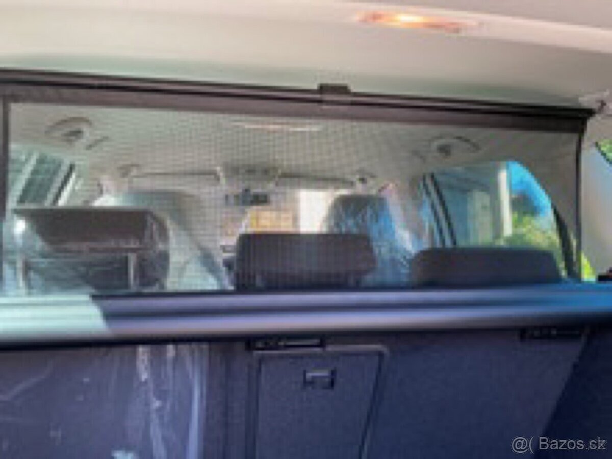 Volkswagen Passat B6/B7 dělící síť do zavazadlového prostoru