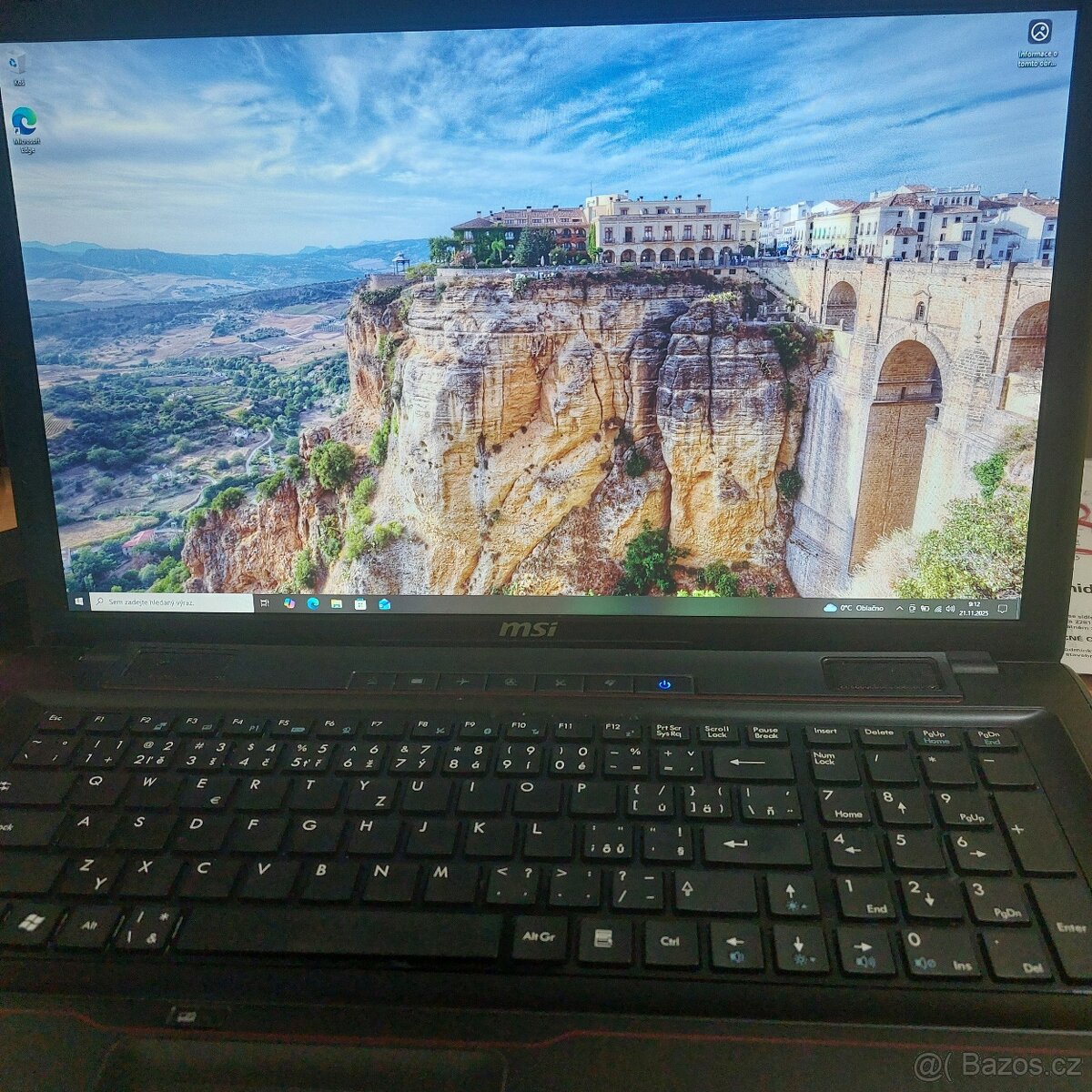 Velký herní notebook MSI 17" 16GB /1 000GB, Core i7