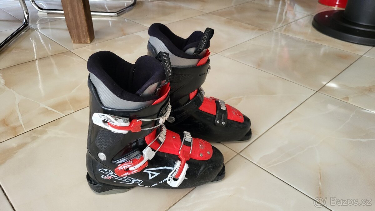 Lyžáky Nordica Firearrow Team3 vel. 40,5
