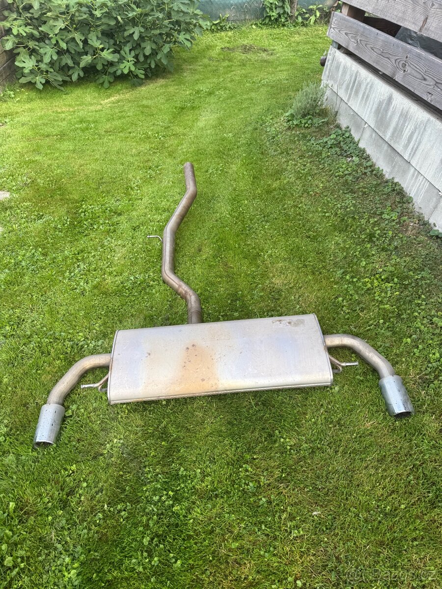 Volvo XC60 2,0D 140KW AWD zadní část výfuku plus koncovky