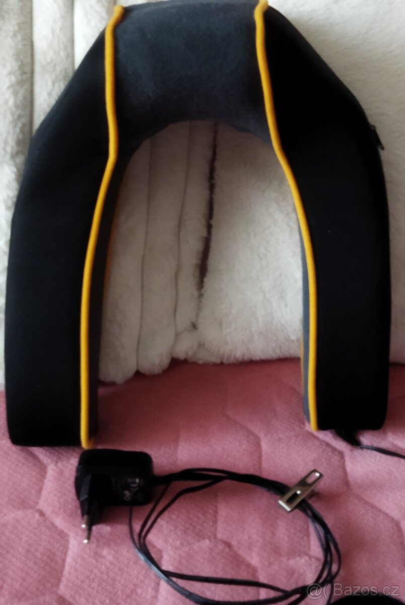 Elektrický masážní límec na krk