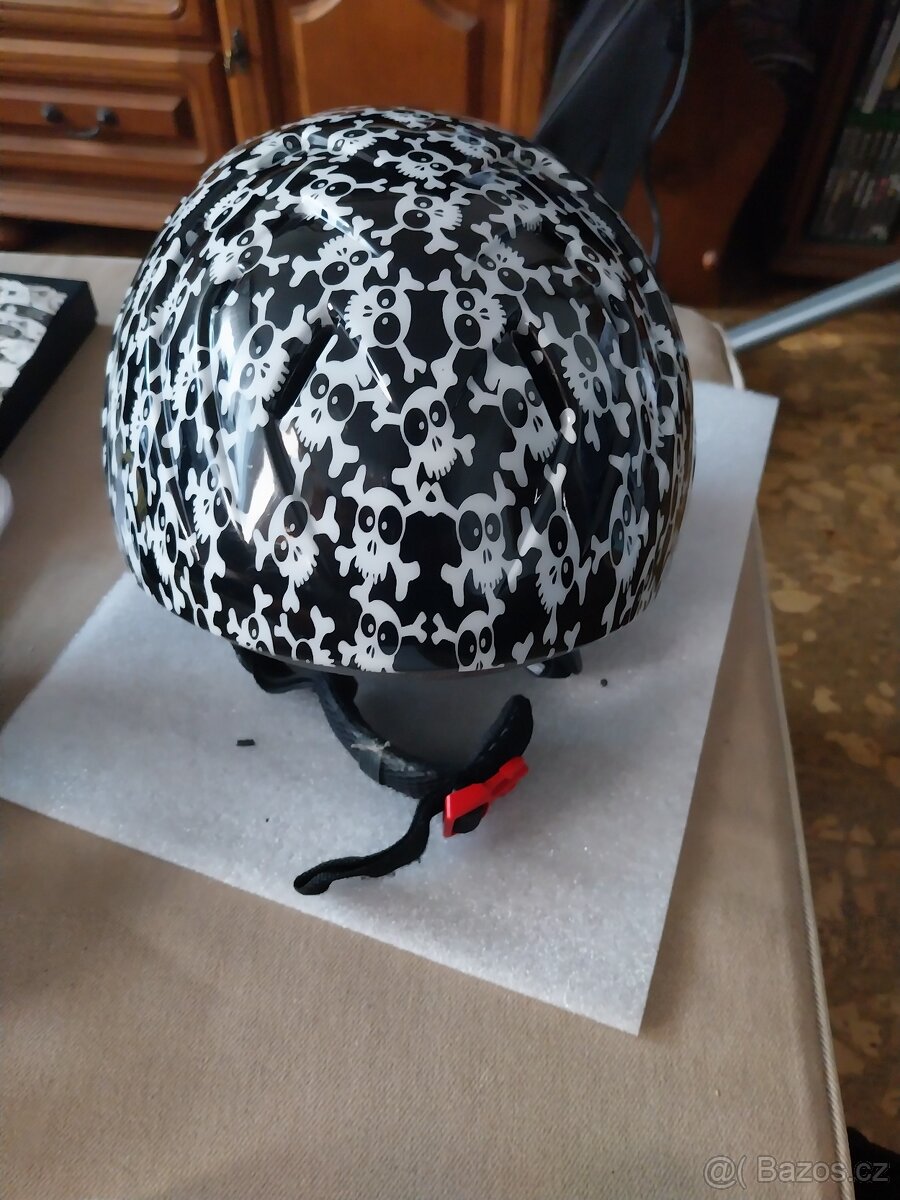 Prodam dětskou helmu vel.S