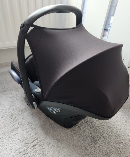 Auto sedačka pro kojence