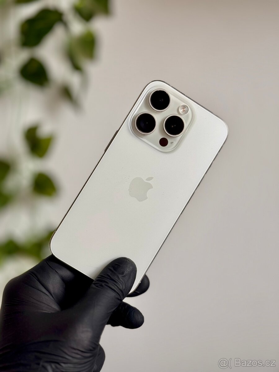 iPhone 15 Pro 128GB bílý